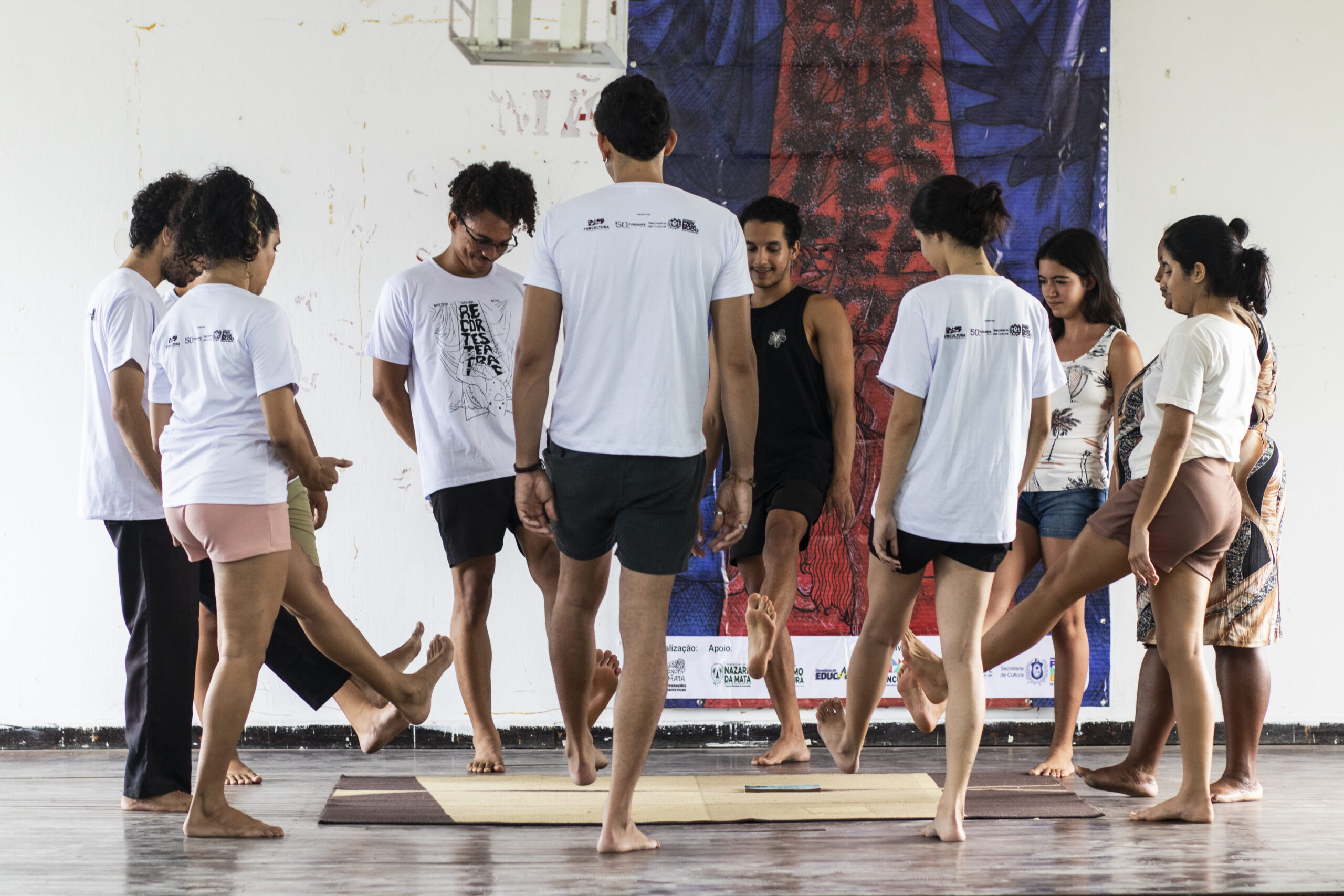 Sarau cultural mistura coco de roda e rock no interior de Pernambuco