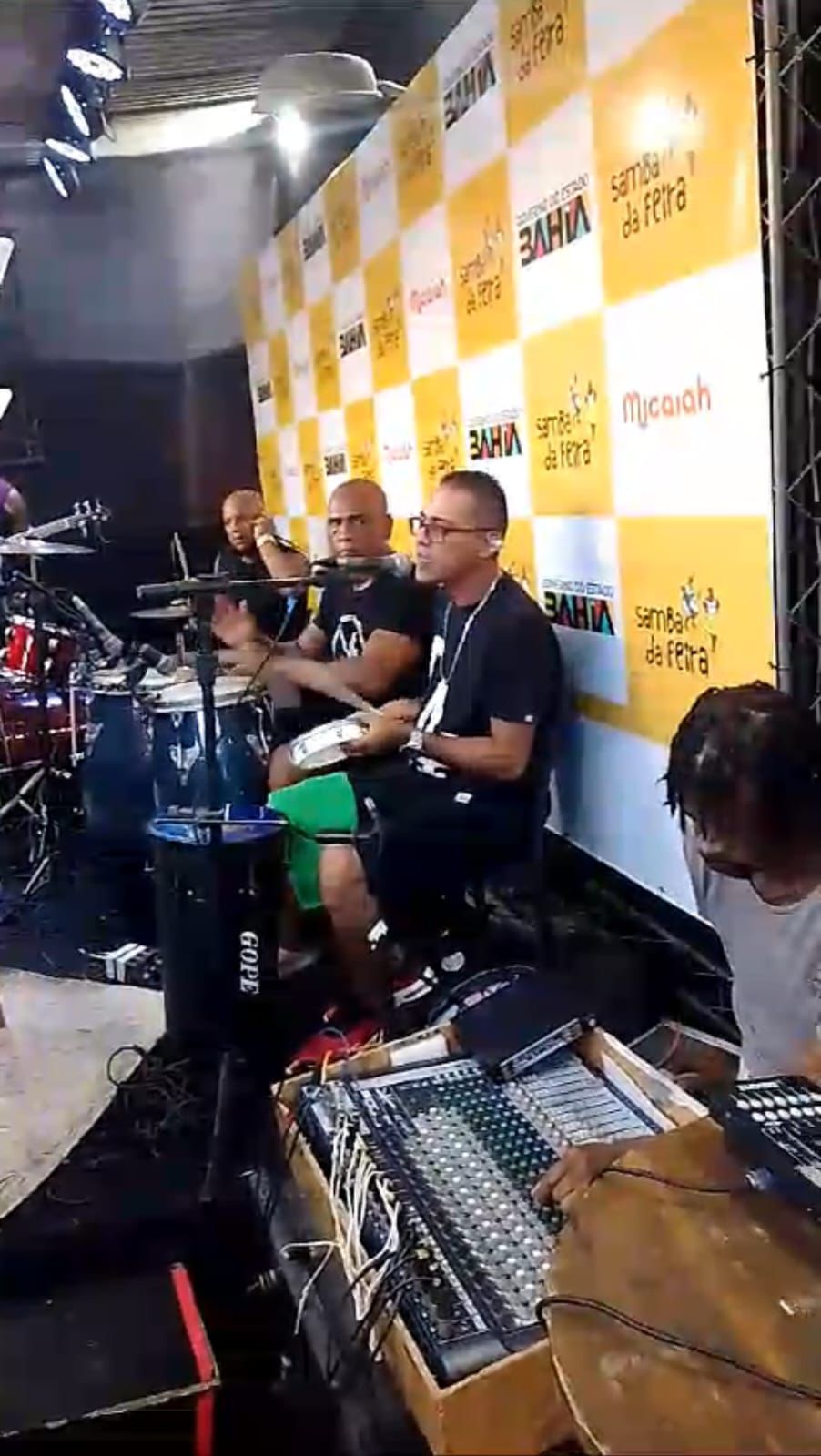 Projeto ‘Samba da Feira’ animou feira de São Joaquim, em Salvador, nos dias 12, 19 e 26 de maio