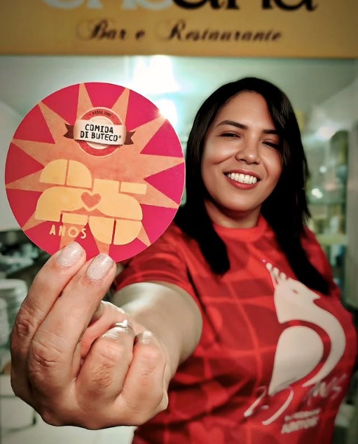 Boteco é lugar de mulher! Conheça a empreendedora que viu o bar da família sair da informalidade e concorrer ao pódio do Comida di Buteco 25
