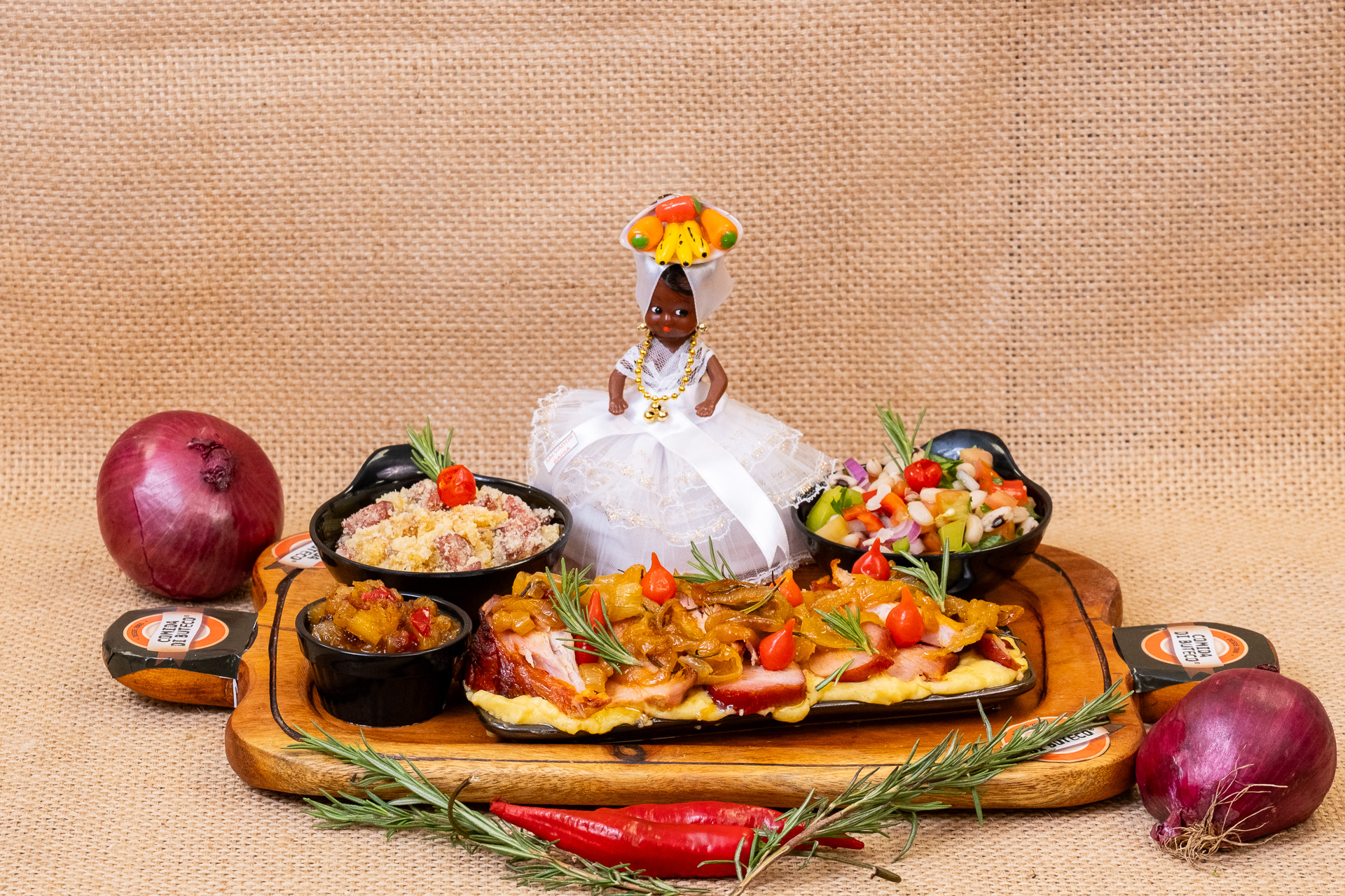 Centro de Salvador ganha prato exótico com carne de fumeiro e geléia de abacaxi com bacon, assinado pelo chef Pedro Alves