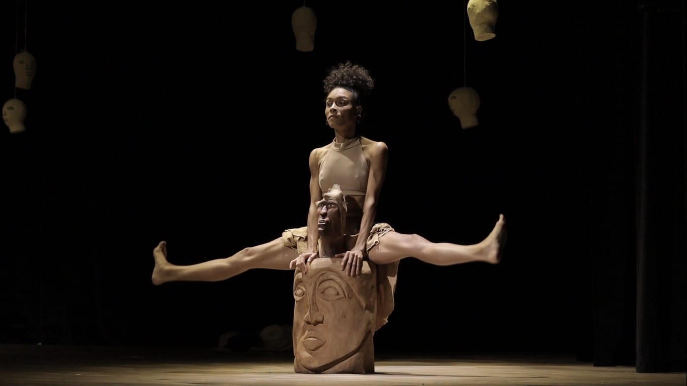 Maria Laura Cachoeira ministra curso de Ballet Clássico para iniciantes - Créditos: divulgação