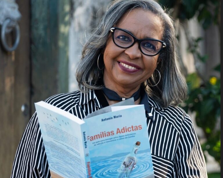 Autora baiana leva debate sobre adicção à Bienal