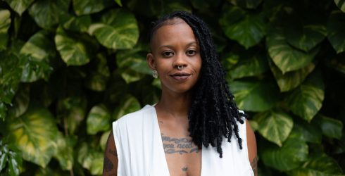 Amanda Julieta lança “Monstruosa” no MUNCAB, em Salvador