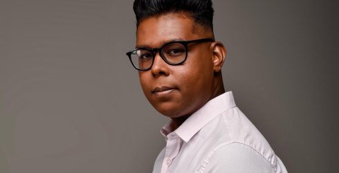 Baiano Deivide Sacramento lança “Arquétipo Lolita” no Paraná