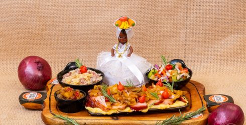 Centro de Salvador ganha prato exótico com carne de fumeiro e geléia de abacaxi com bacon, assinado pelo chef Pedro Alves