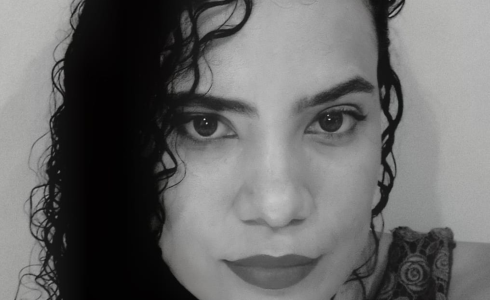 Danielle Freitas: “A poesia muda tudo e não muda nada”
